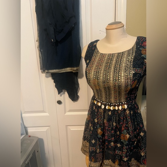 Basanti - kapde aur koffee dhoti suit bought at Aza Fashions size Small (3-pcs) - Picture 3 of 4